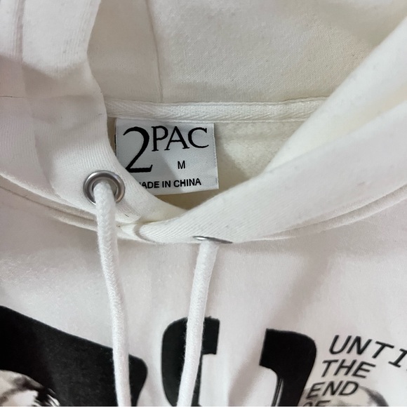 Tupac 2PAC Vintage Cream Logo Hoodie - Picture 4 of 4